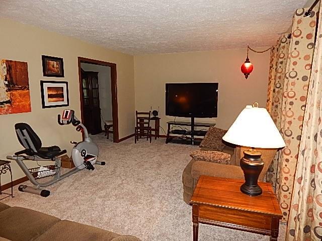 122 Leaning Tree Road Greenwood, IN 46142 - Photo 5 of 21 Gallery Image 5