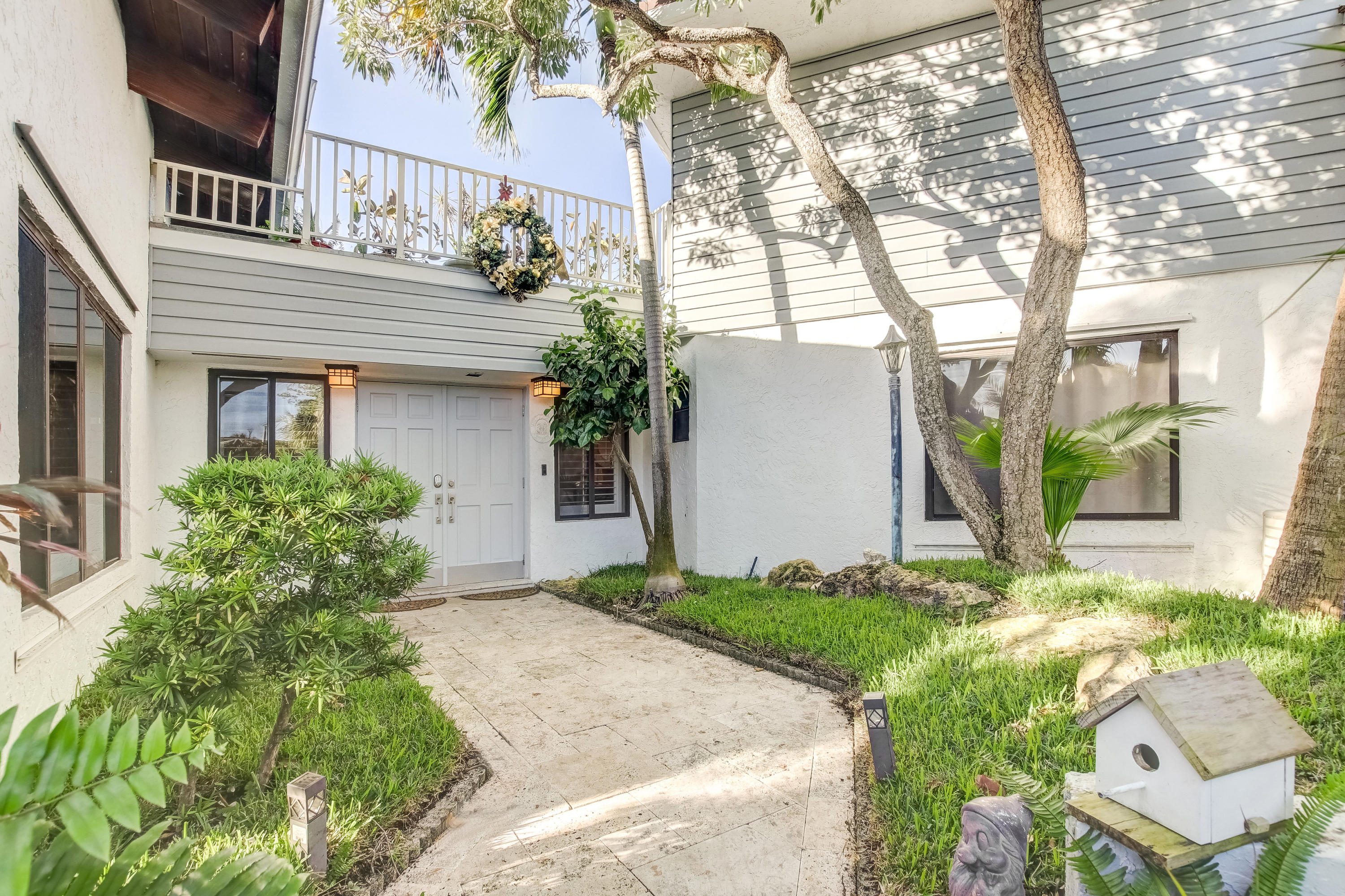 581 Southwest 15th Street Boca Raton, FL 33432 - Photo 2 of 59 05__581_sw_15th_st_boca_photo_by_Supreme