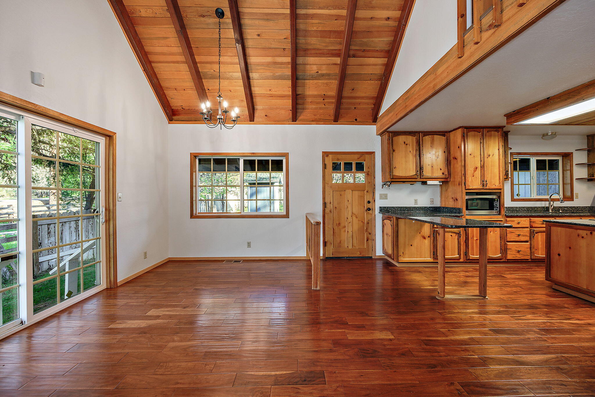 9658 Upper Applegate Road Jacksonville, OR 97530 - Photo 28 of 75