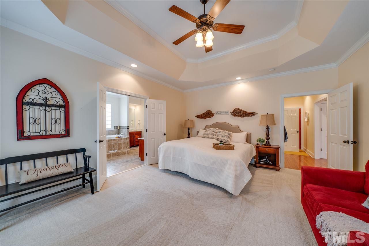 7228 Ridgeline Drive Raleigh, NC 27613 - Photo 15 of 30