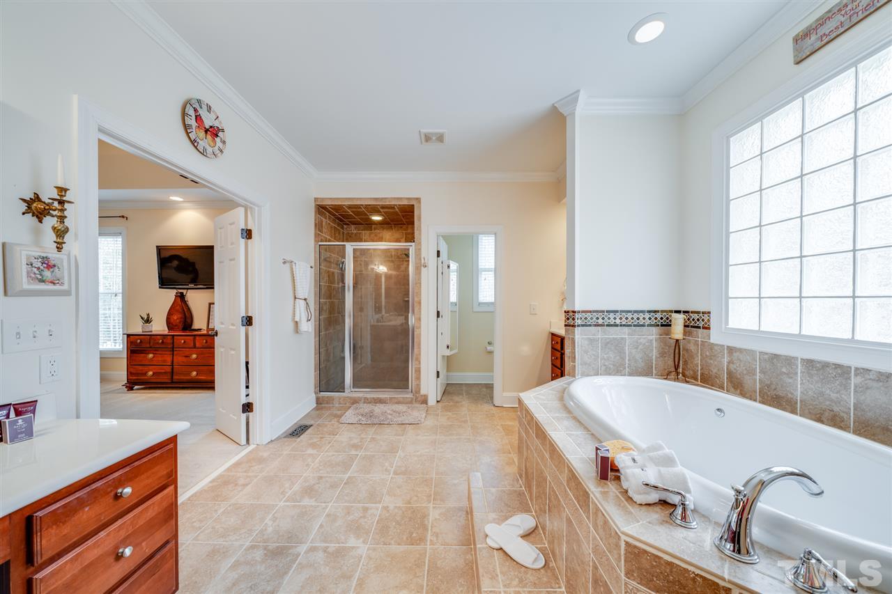 7228 Ridgeline Drive Raleigh, NC 27613 - Photo 17 of 30