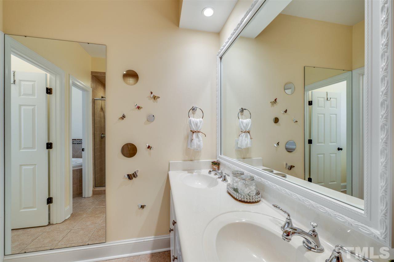 7228 Ridgeline Drive Raleigh, NC 27613 - Photo 21 of 30