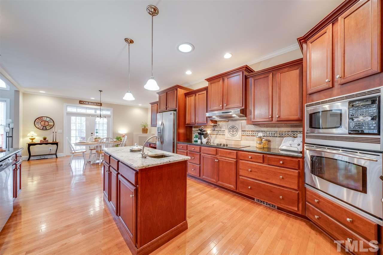 7228 Ridgeline Drive Raleigh, NC 27613 - Photo 9 of 30