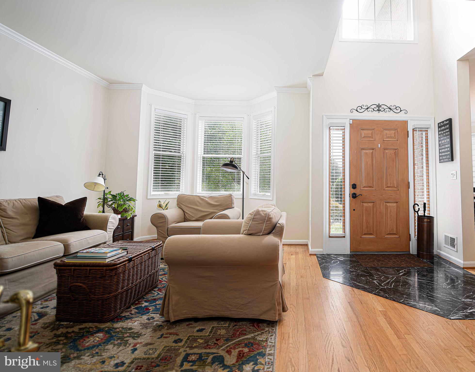8506 Marblehead Road Lutherville-Timonium, MD 21093 - Photo 8 of 70 Living room front door side