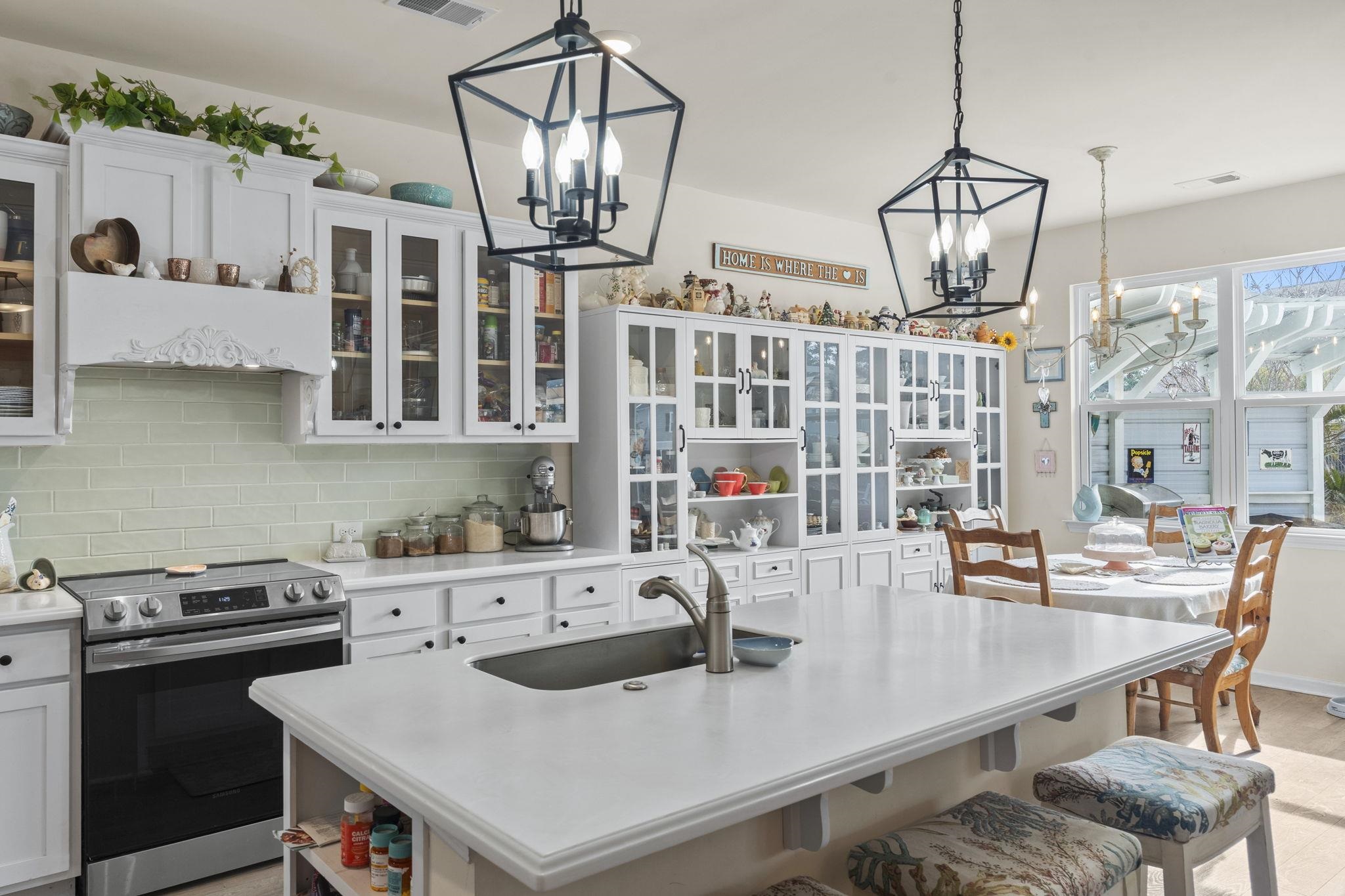 369 Castaway Key Dr. Drive Pawleys Island, SC 29585 - Photo 16 of 41