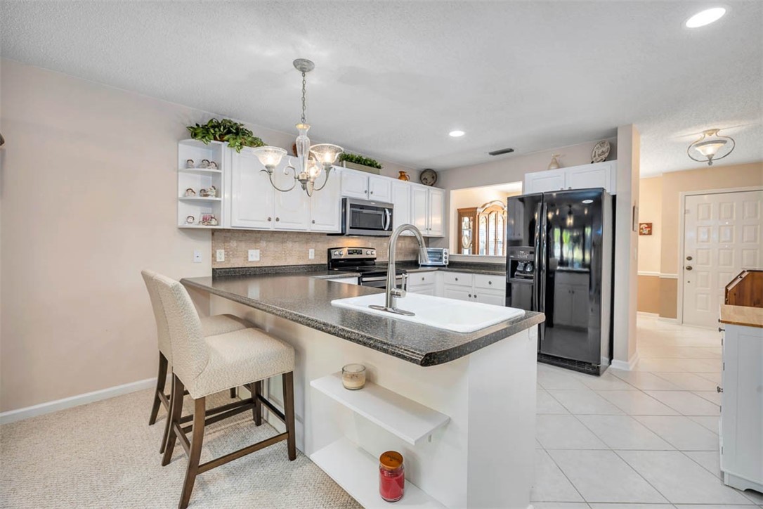 1000 Mallery St Extension, Unit D27 St. Simons Island, GA 31522 - Photo 2 of 34 Kitchen