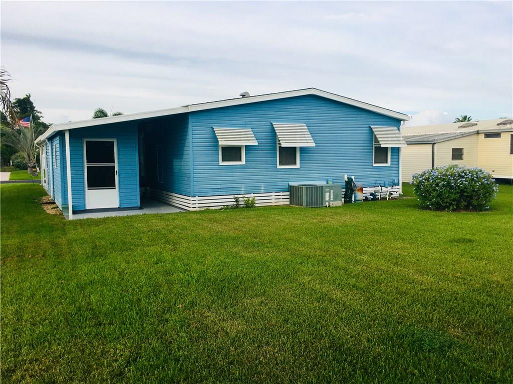 2834 Southwest Olds Place Stuart, FL 34997 - Photo 10 of 25 Gallery Image 10