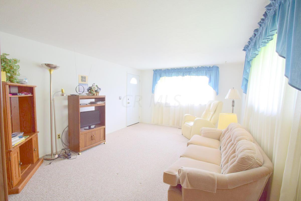 3960 Briggs Road Columbus, OH 43228 - Photo 11 of 26 Gallery Image 11