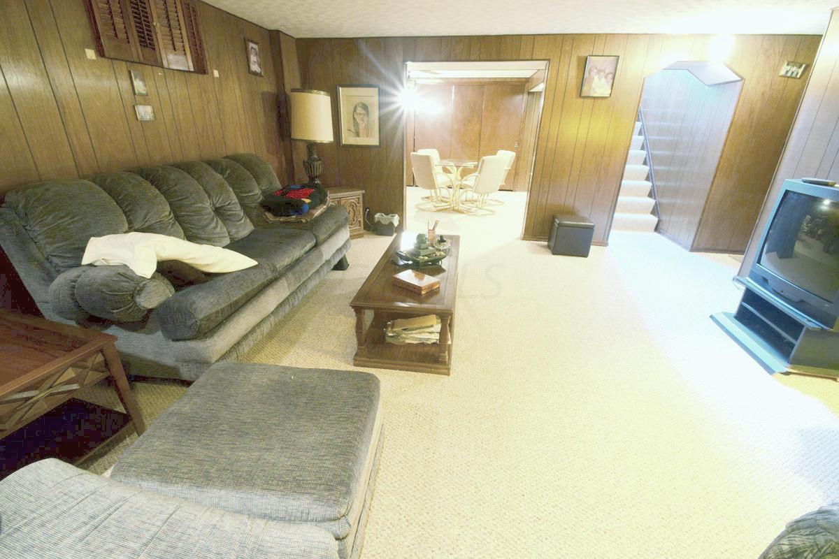 3960 Briggs Road Columbus, OH 43228 - Photo 17 of 26 Gallery Image 17