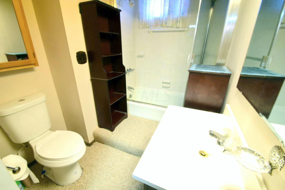 3960 Briggs Road Columbus, OH 43228 - Photo 21 of 26 Gallery Image 21