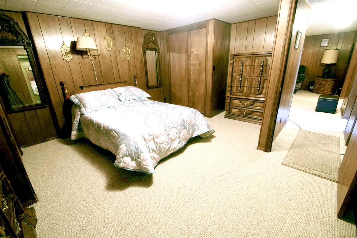 3960 Briggs Road Columbus, OH 43228 - Photo 6 of 26 Gallery Image 6