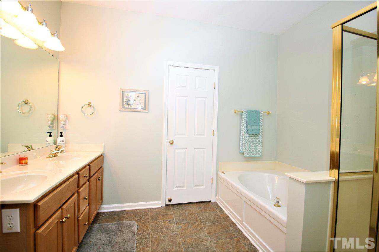 11205 Slider Drive Raleigh, NC 27614 - Photo 14 of 25