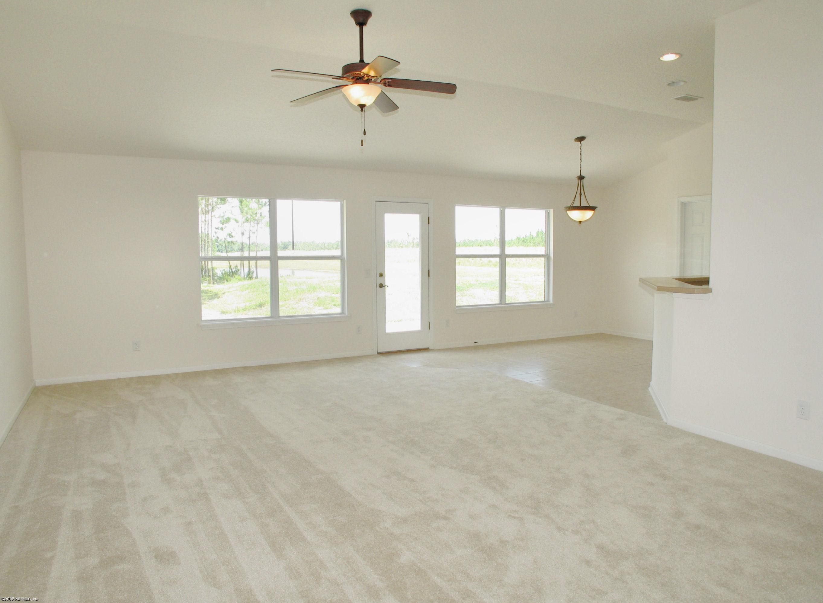 2848 Longleaf Ranch Circle Middleburg, FL 32068 - Photo 2 of 4 Family Room-VG
