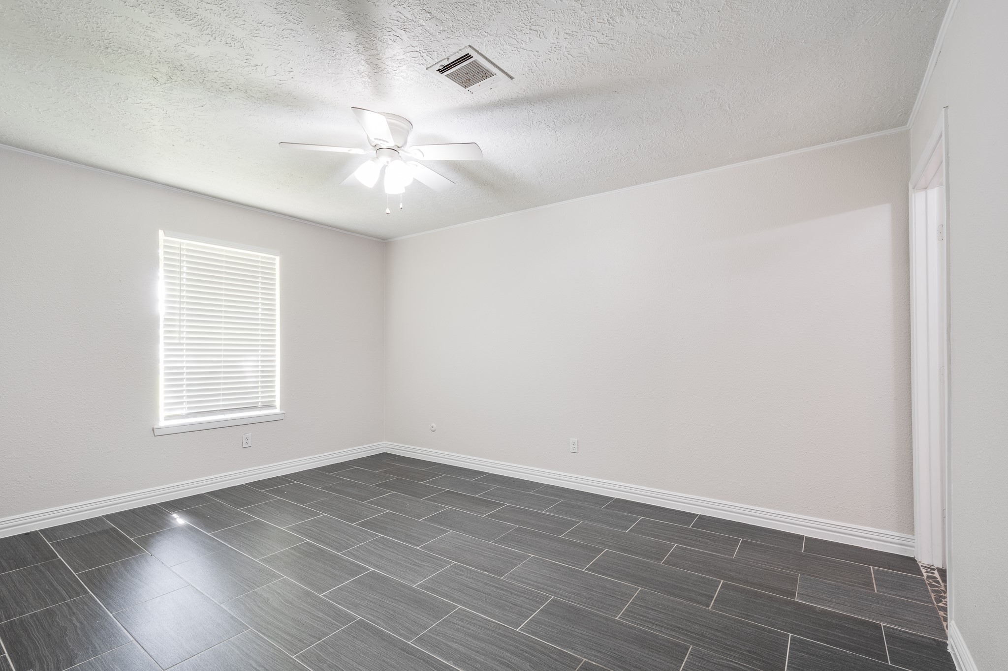 5907 Crosby Dayton Road Crosby, TX 77532 - Photo 18 of 36