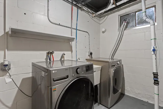 $259,900 | 27644 East Fawn River Road, Sturgis, MI 49091