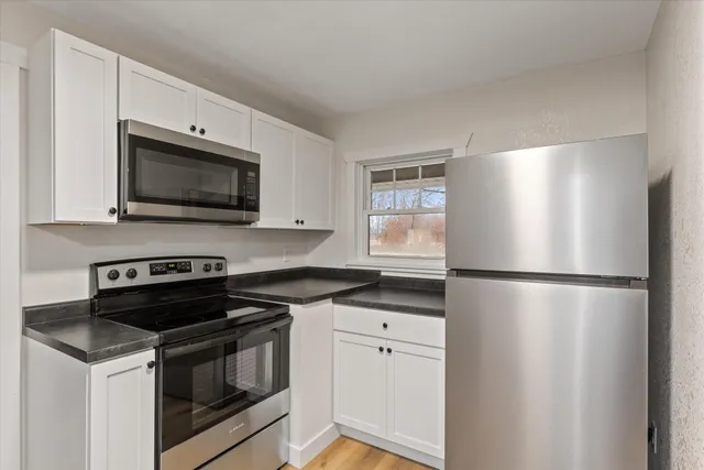 $259,900 | 27644 East Fawn River Road, Sturgis, MI 49091