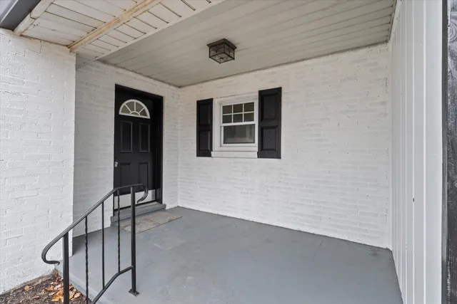 $259,900 | 27644 East Fawn River Road, Sturgis, MI 49091