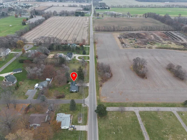 $259,900 | 27644 East Fawn River Road, Sturgis, MI 49091