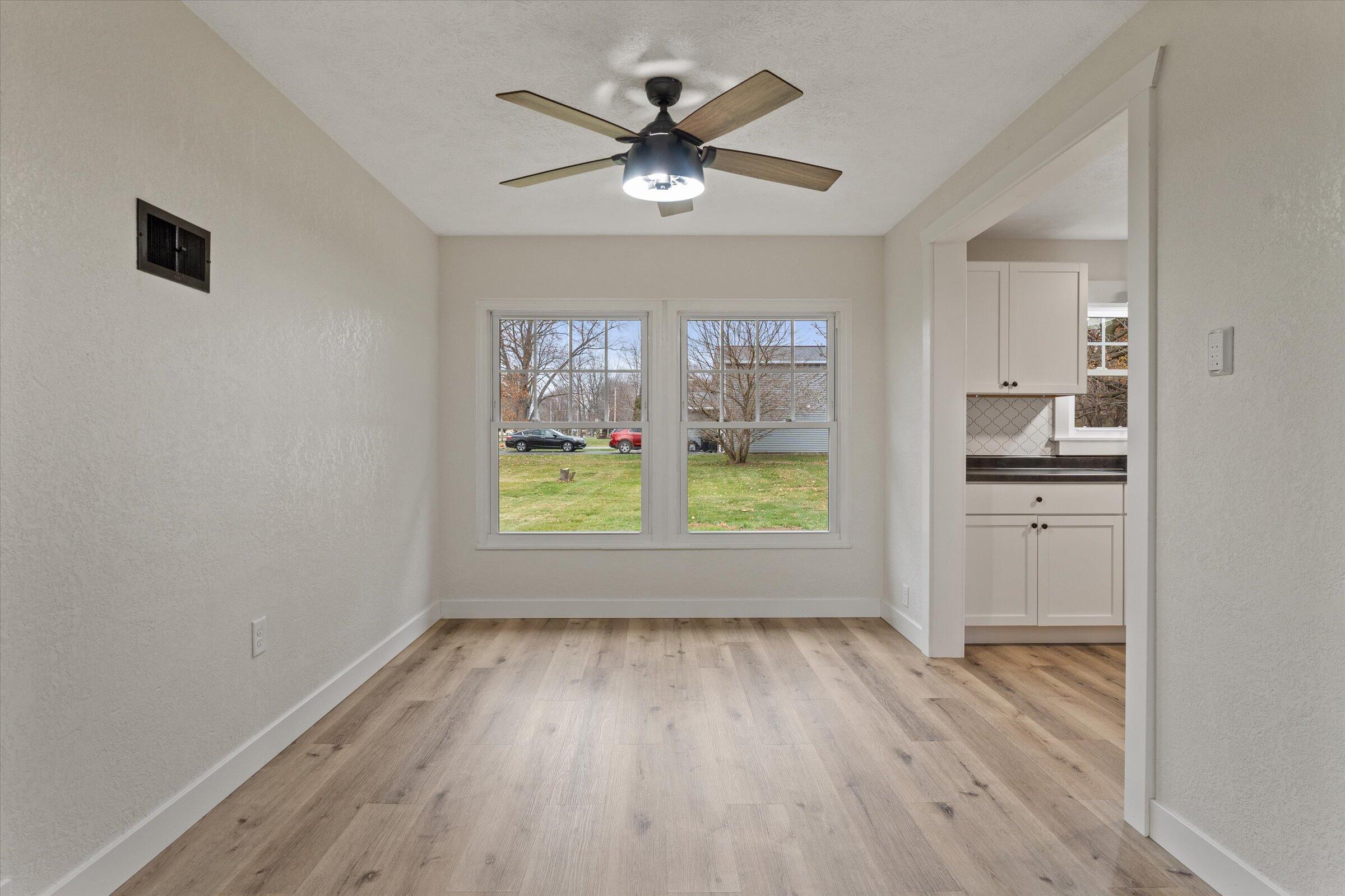 27644 East Fawn River Road Sturgis, MI 49091 - Photo 5 of 43 09-DSC00098