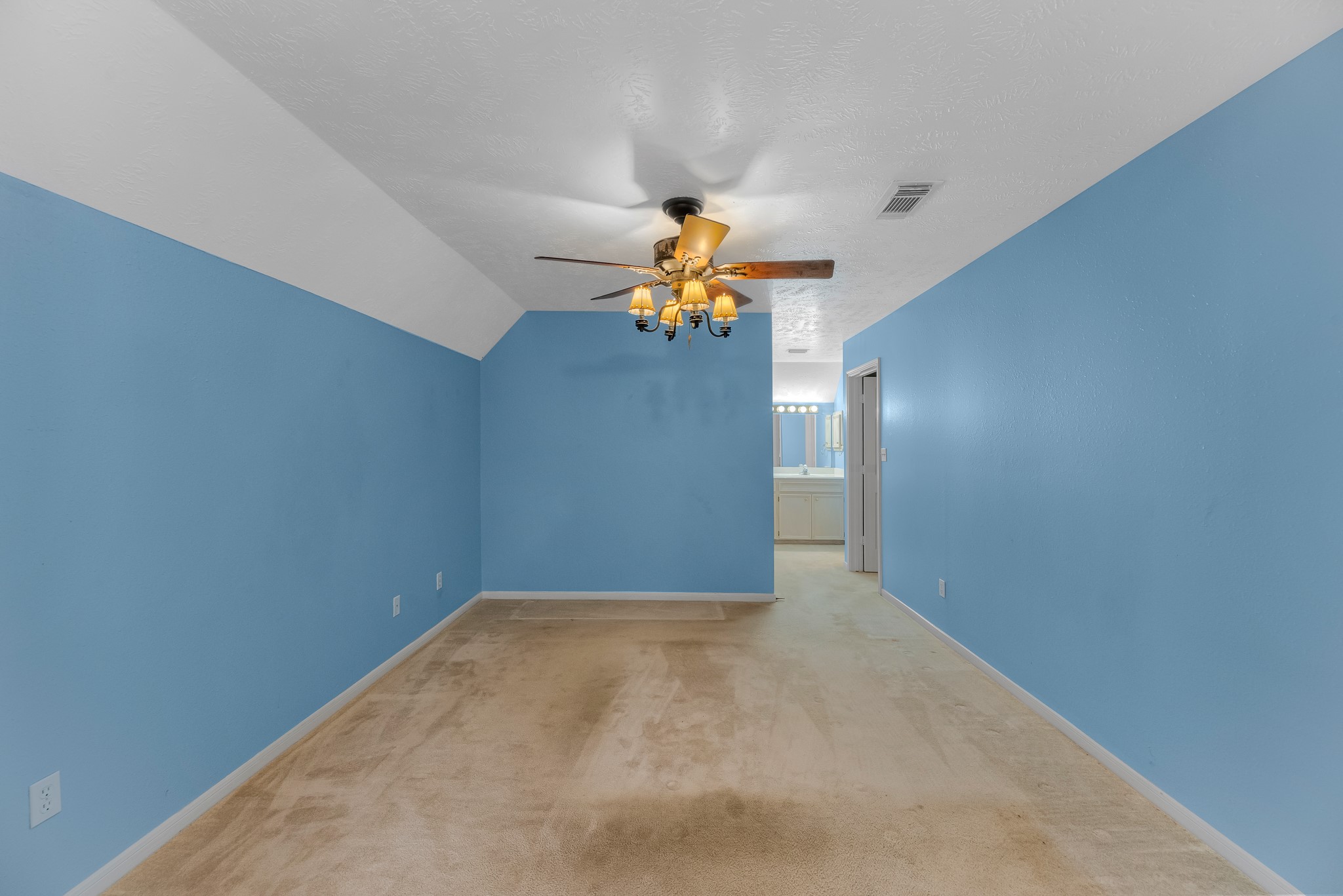 17126 County Road 39 Rosharon, TX 77583 - Photo 29 of 47 a view of a workspace