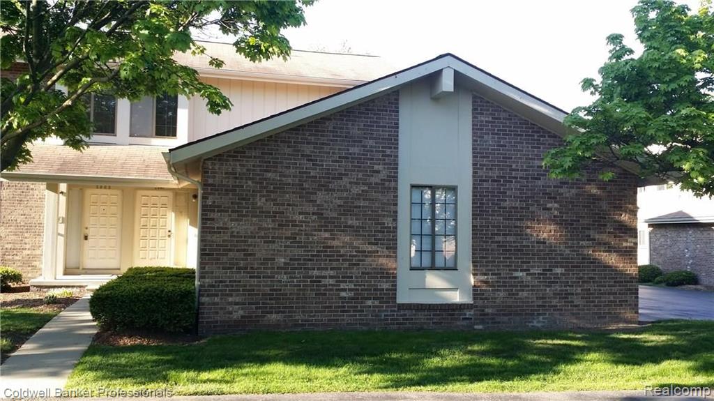 2865 Trailwood Drive, Unit 20 Rochester, MI 48309 - Photo 1 of 17
