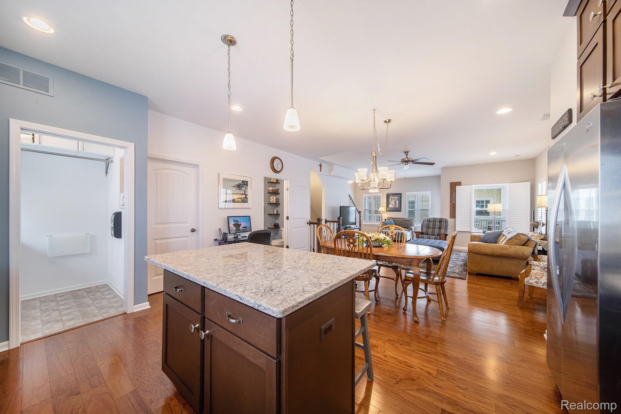 2681 Harvard Road Berkley, MI 48072 - Photo 11 of 35 2681 Harvard_47.jpg