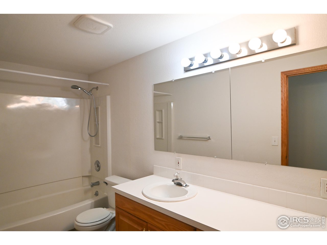 818 2nd Street Windsor, CO 80550 - Photo 18 of 22 Basement Full Bathroom