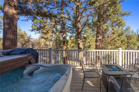 $598,500 | 550 Villa Grove Avenue, Big Bear City, CA 92314