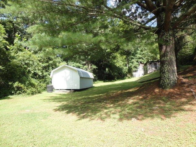 172 Sandlin Cemetery Road Manchester, KY 40962 - Photo 3 of 16 Photo 3