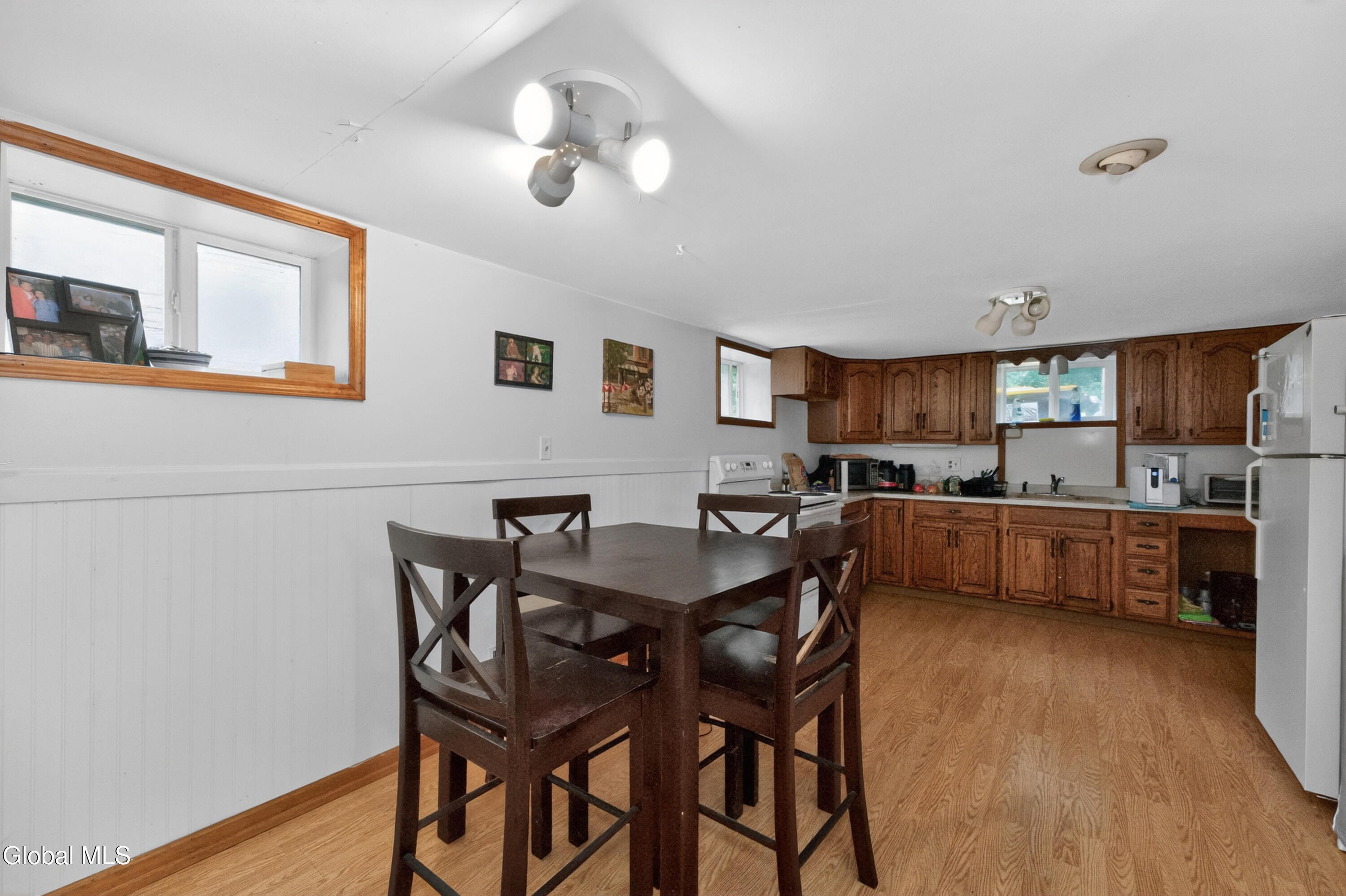 48 Schoolhouse Road Guilderland, NY 12203 - Photo 31 of 44 2 Apt Down 5
