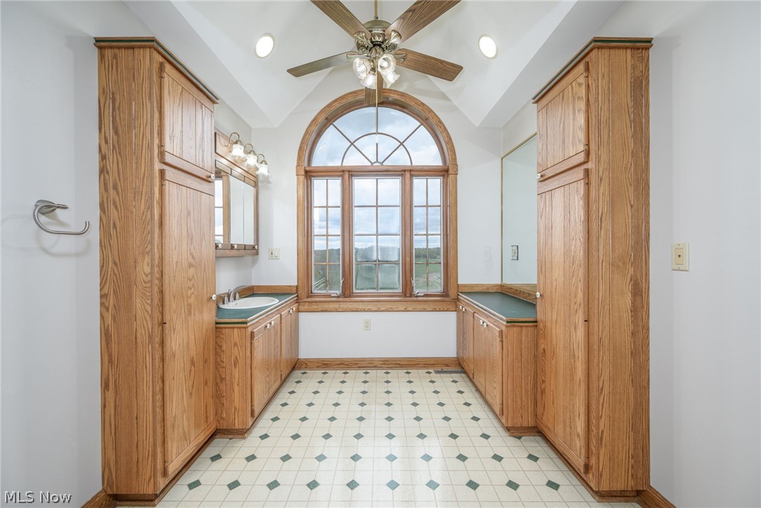 46675 Clarkson Road Rogers, OH 44455 - Photo 25 of 50