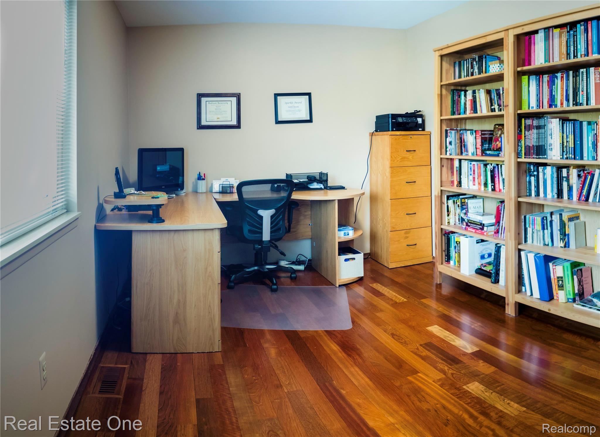 761 Lion Street Rochester, MI 48307 - Photo 17 of 23 Beadroom 4.jpg