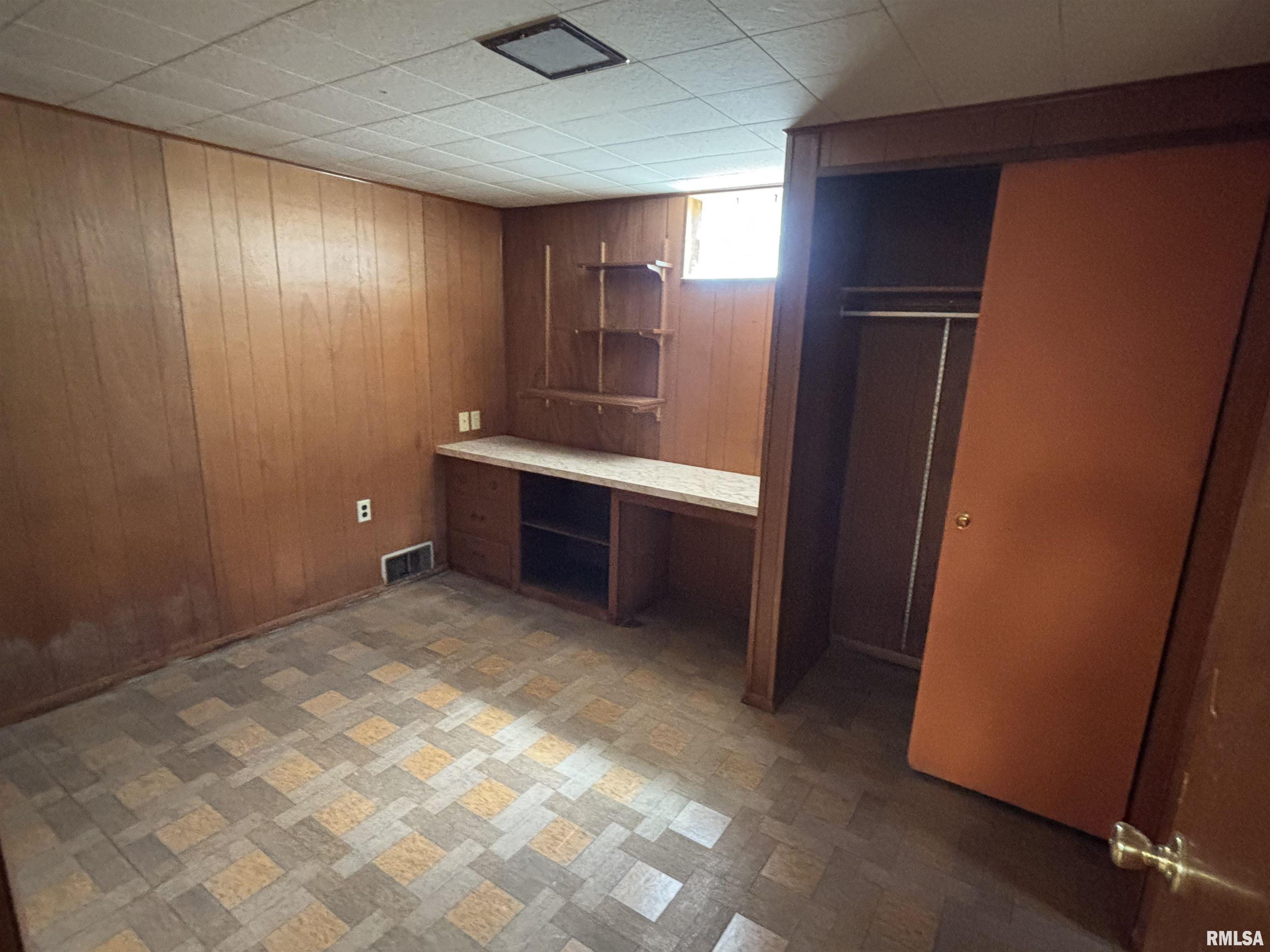 205 Sherwood Way Bloomington, IL 61701 - Photo 19 of 25