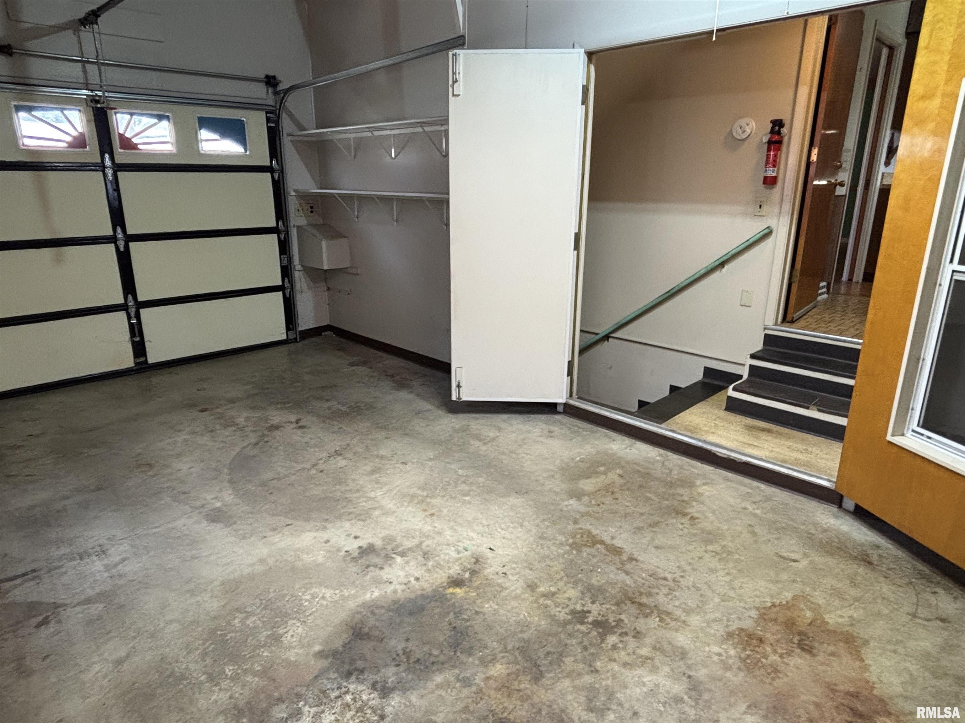 205 Sherwood Way Bloomington, IL 61701 - Photo 24 of 25
