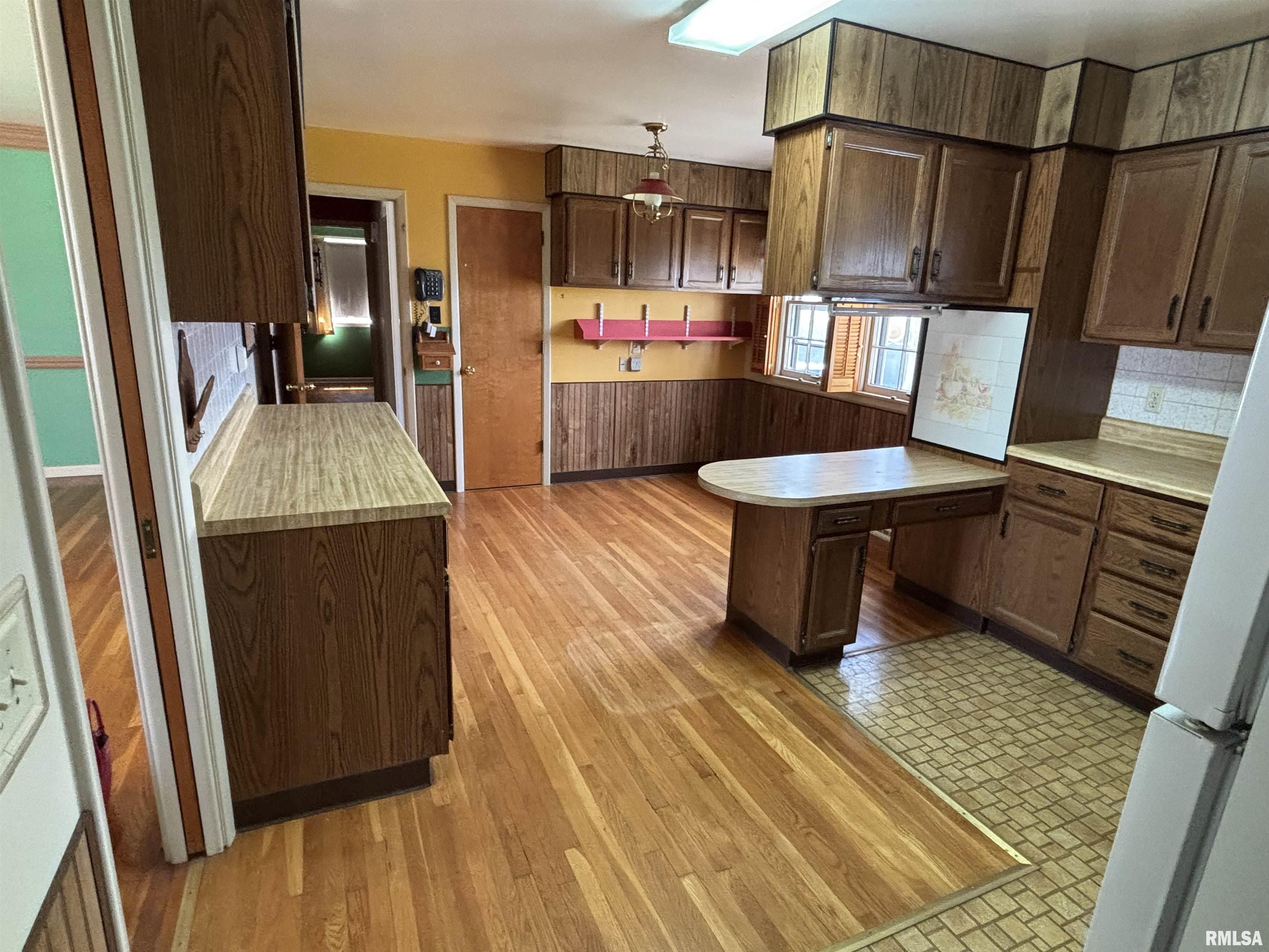 205 Sherwood Way Bloomington, IL 61701 - Photo 10 of 25