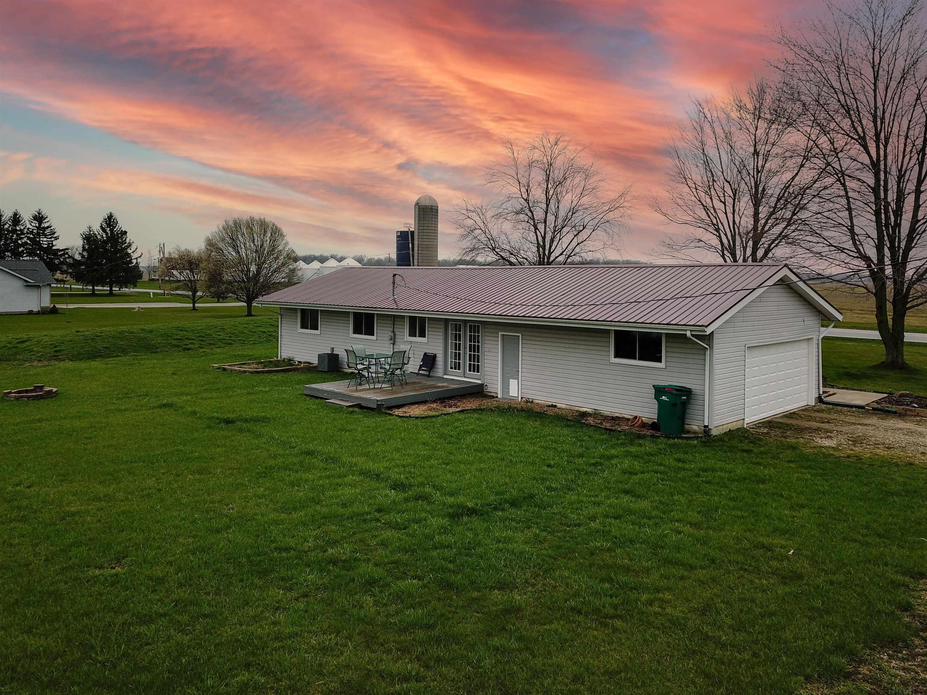 10812 Maples Road Fort Wayne, IN 46816 - Photo 3 of 21