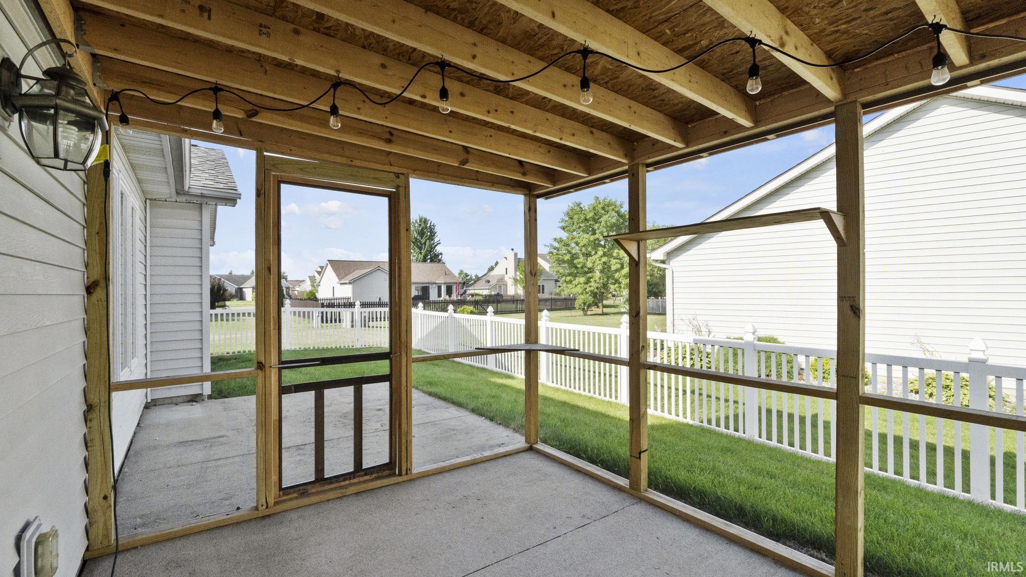 12119 Strada Way Fort Wayne, IN 46818 - Photo 32 of 36 Gallery Image 32