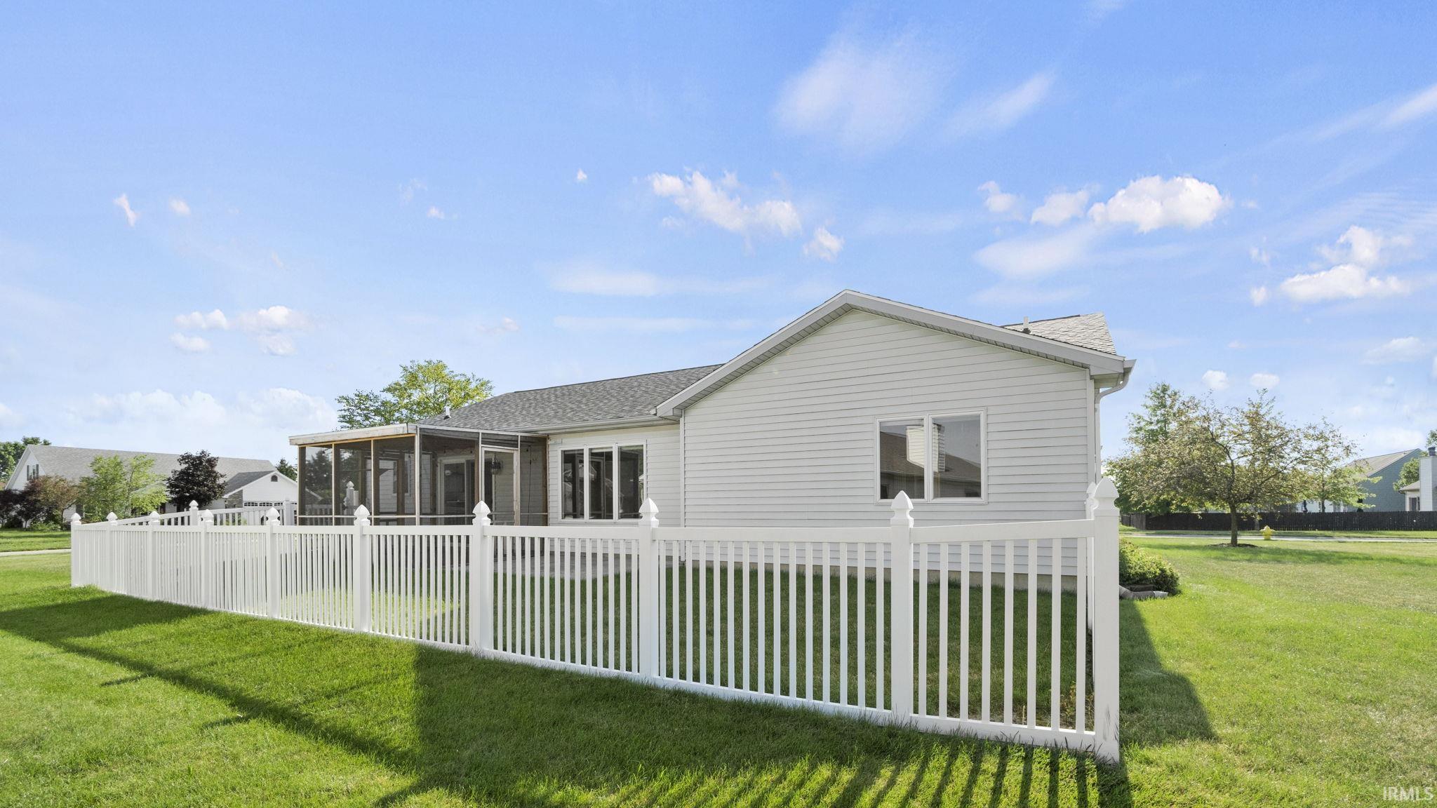 12119 Strada Way Fort Wayne, IN 46818 - Photo 33 of 36 Gallery Image 33