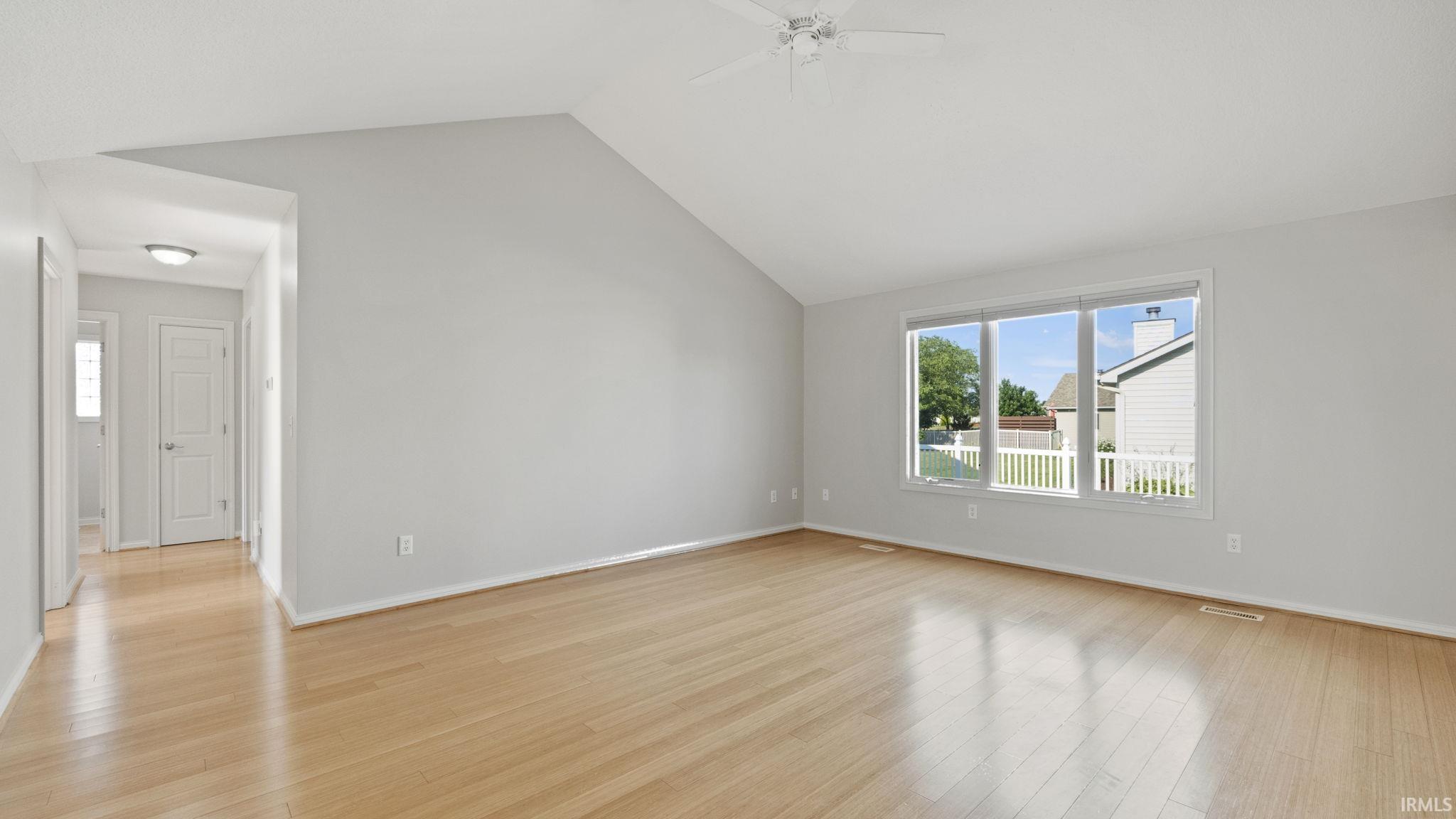 12119 Strada Way Fort Wayne, IN 46818 - Photo 5 of 36 Gallery Image 5