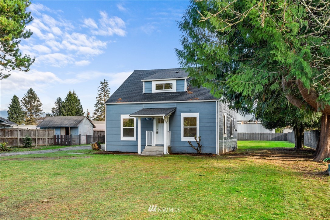 500 Gardner Road Burlington, WA 98233 - Photo 2 of 37 Gallery Image 2