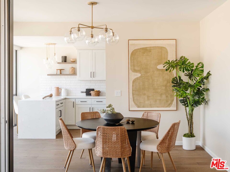 318 North Maple Drive, Unit 408 Beverly Hills, CA 90210 - Photo 4 of 12