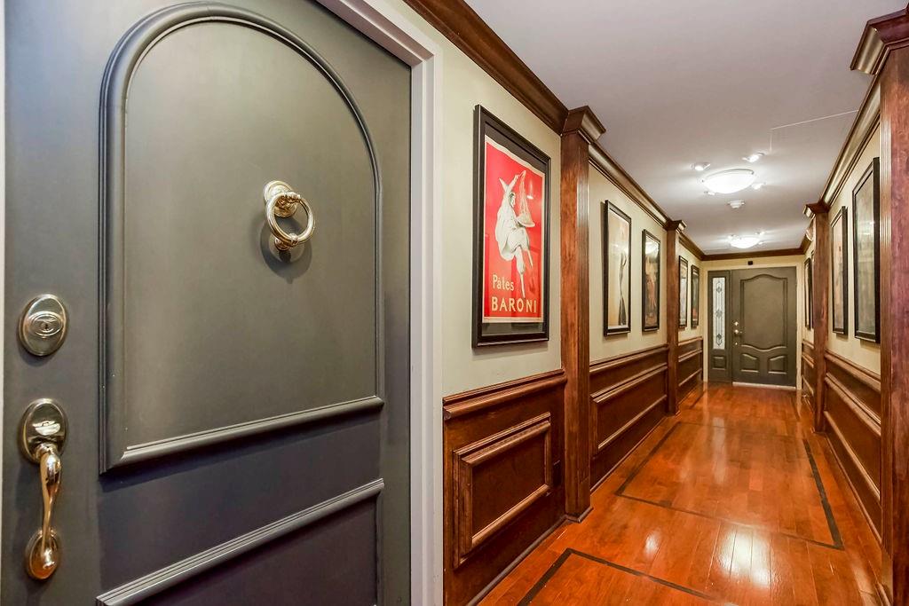 121 West 48th St Unit 1101  