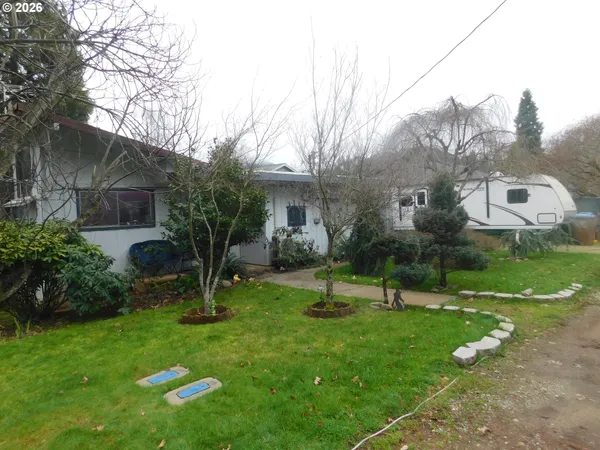 $320,000 | 181 Northeast Ecklund Street, Canyonville, OR 97417