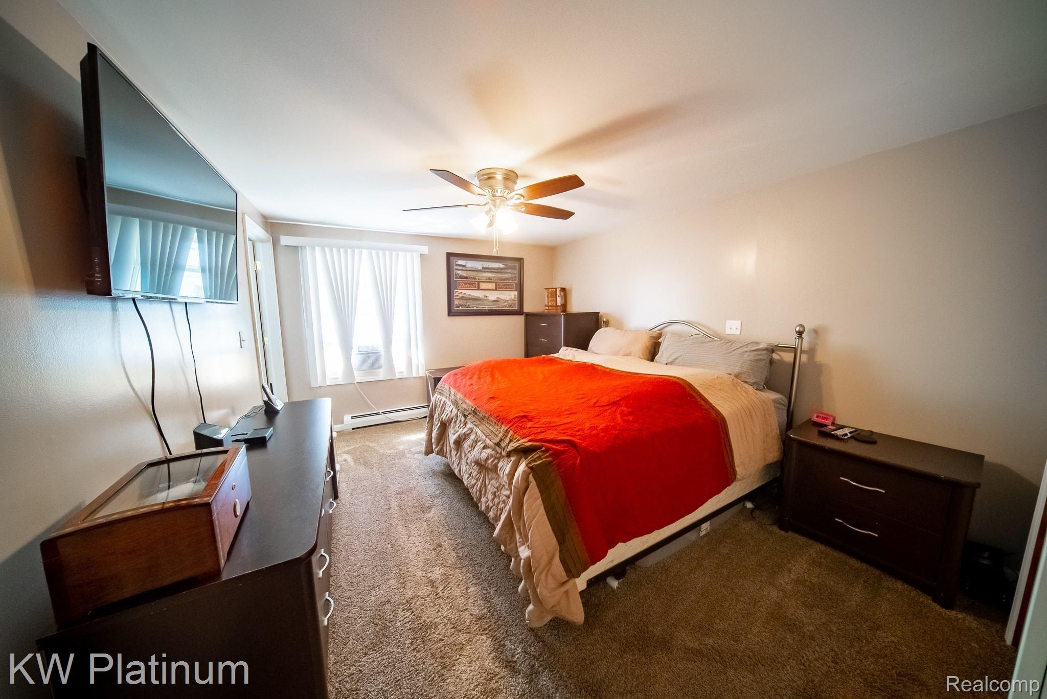 7947 River Road Marine City, MI 48039 - Photo 15 of 39 7947 River Rd-17.jpg