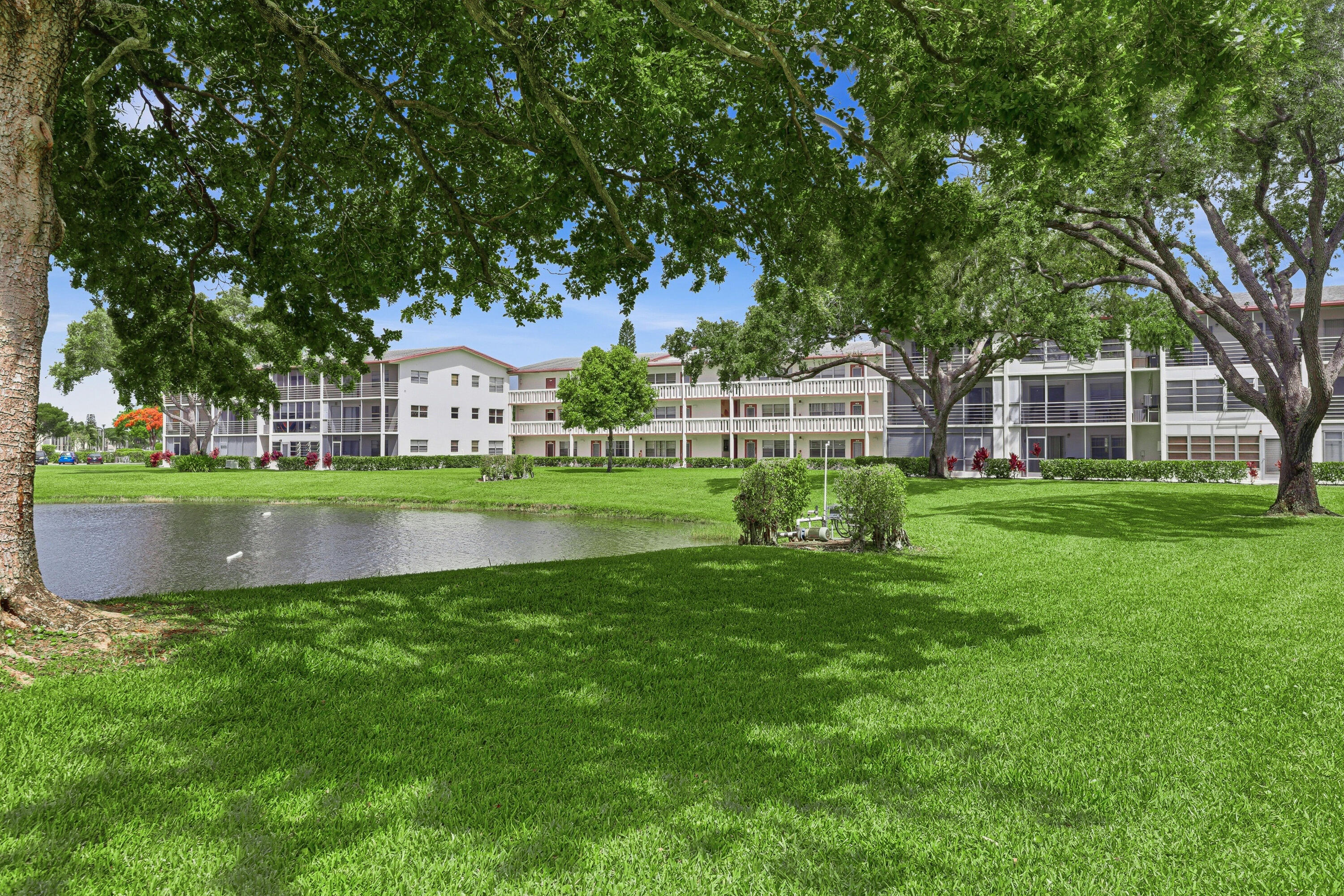 32 Fanshaw A, Unit 32 Boca Raton, FL 33434 - Photo 25 of 42 Back Building-B