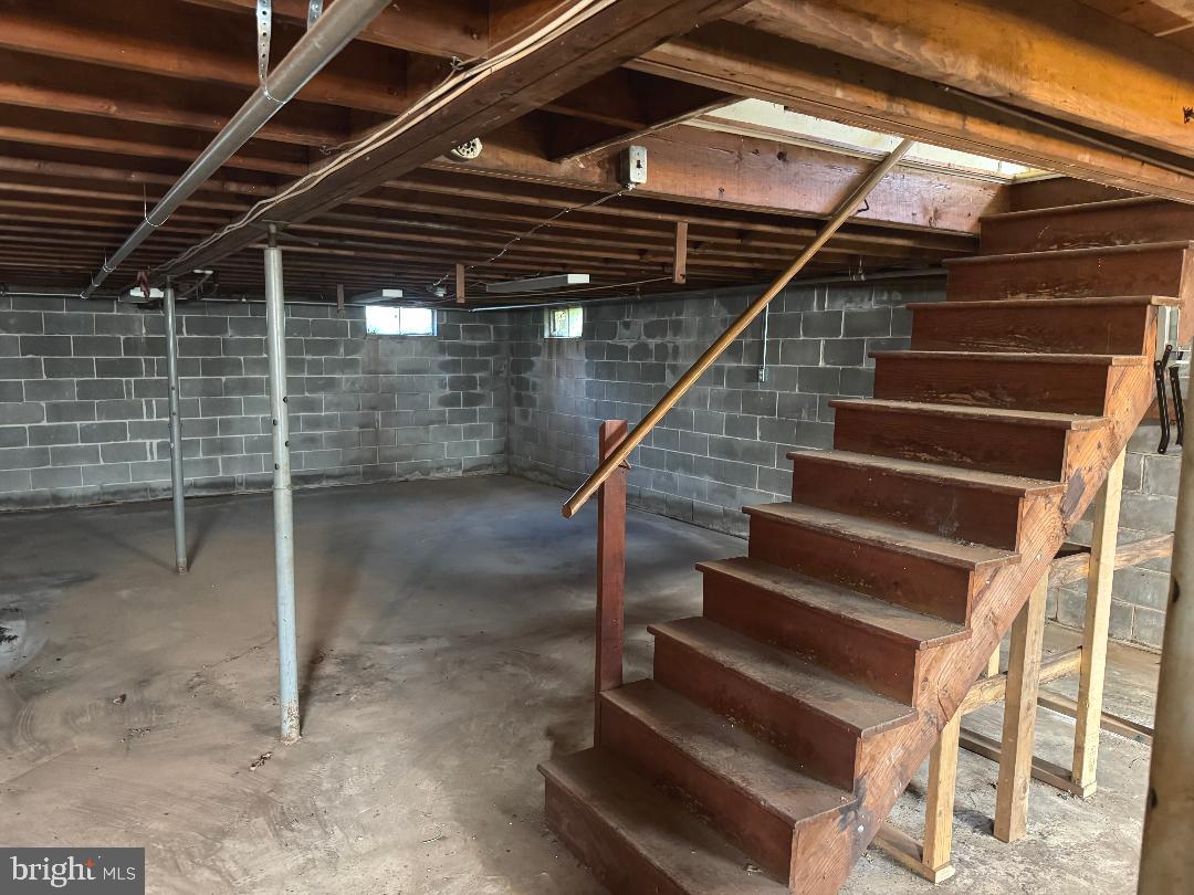 1533 School Road Hatfield, PA 19440 - Photo 13 of 13 a view of entryway