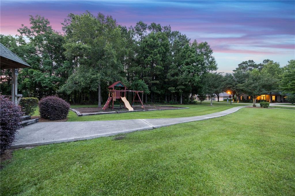 232 Ruelle Du Chene Drive Madisonville, LA 70447 - Photo 33 of 37