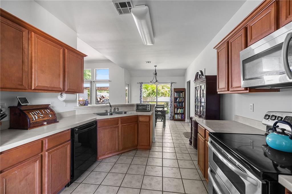 232 Ruelle Du Chene Drive Madisonville, LA 70447 - Photo 7 of 37