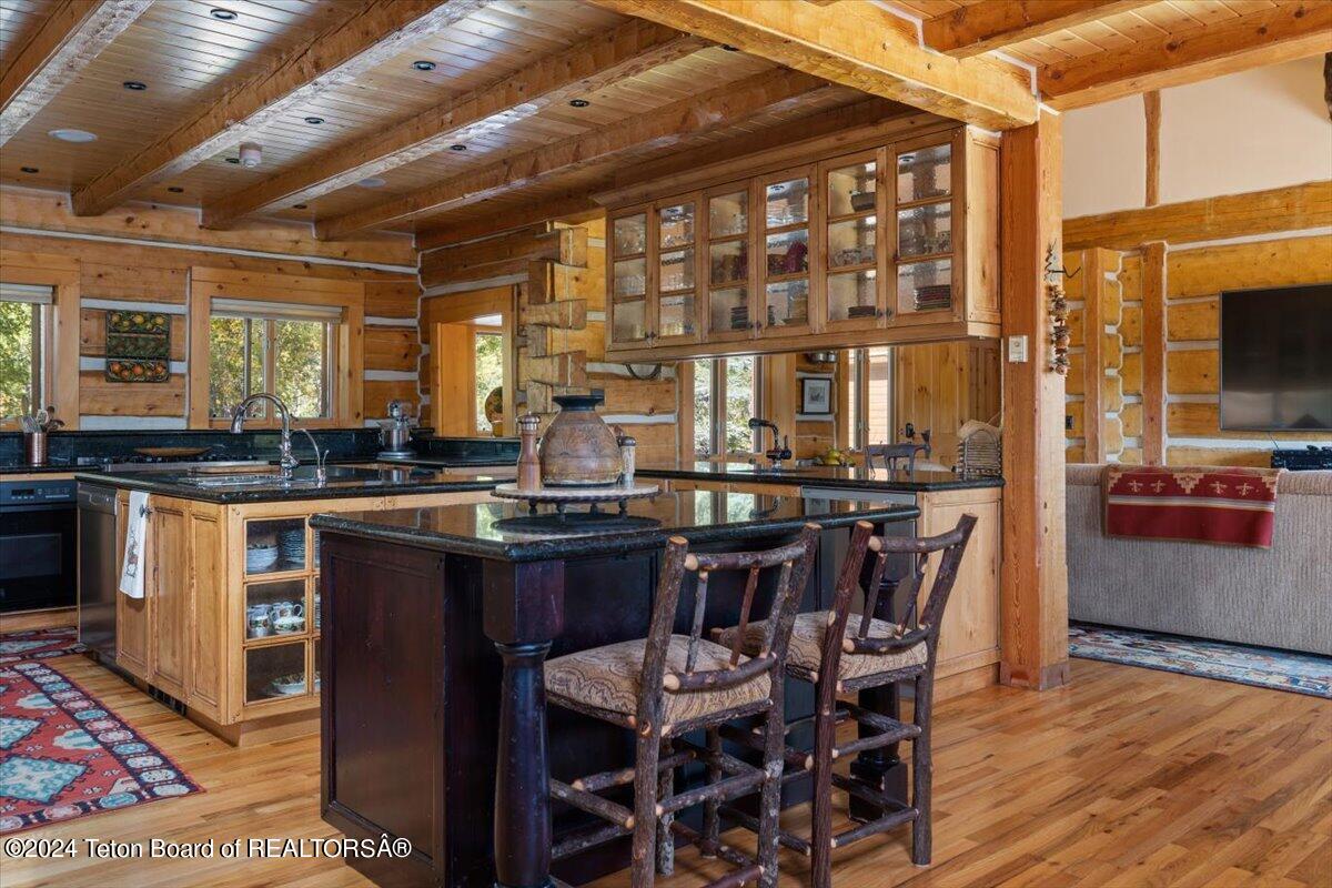 5 Blair Road Alta, WY 83414 - Photo 19 of 91 Breakfast Bar