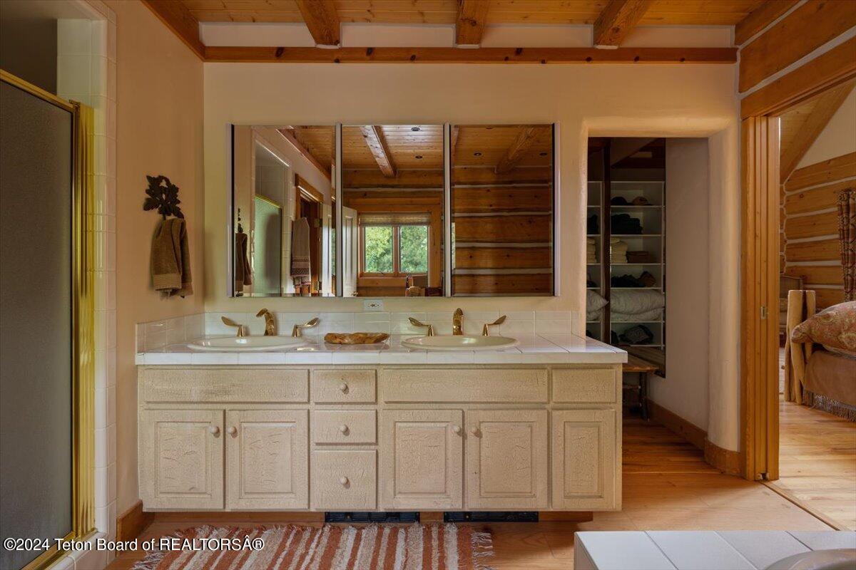 5 Blair Road Alta, WY 83414 - Photo 28 of 91 Primary Bath 2